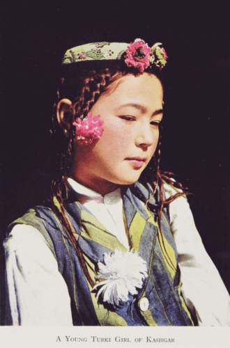 Peaks and Plains of Central Asia by Reginald Charles Francis Schomberg