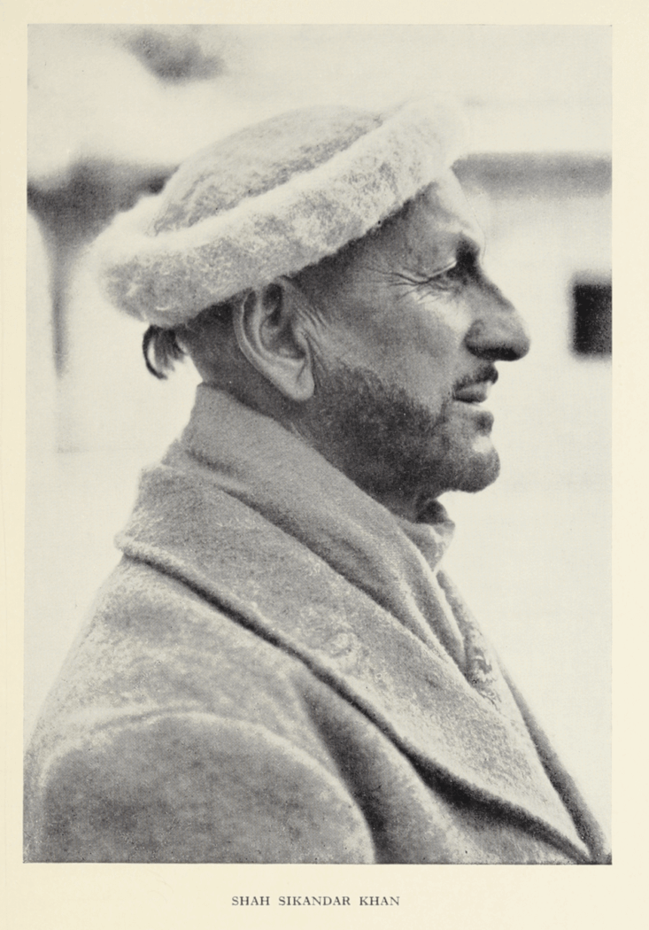 Between the Oxus and the Indus by Reginald Charles Francis Schomberg