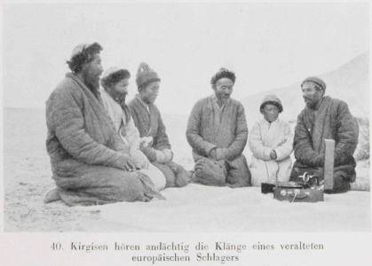 Durch Tibet und Turkistan: Reisen im unberührten Asien by Walter Bosshard